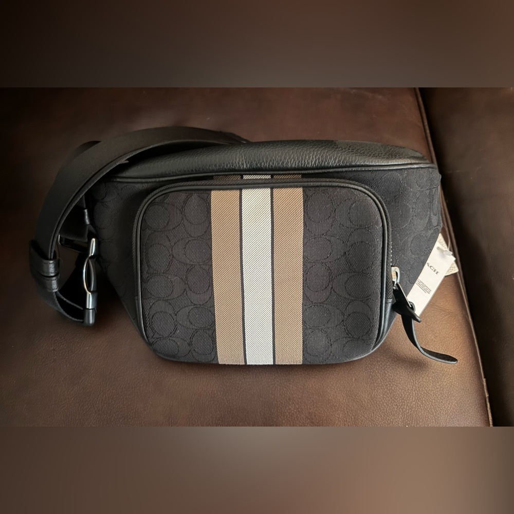 Coach Thompson Belt Bag NWT